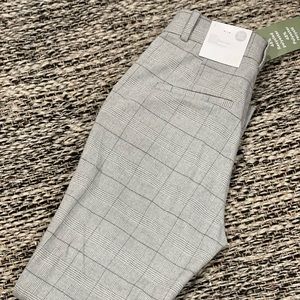 Woman’s Dress Pants